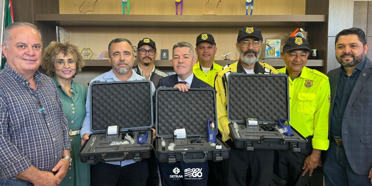 Detran-GO entrega etilômetros e reforça aplicação da Lei Seca em Aparecida de Goiânia