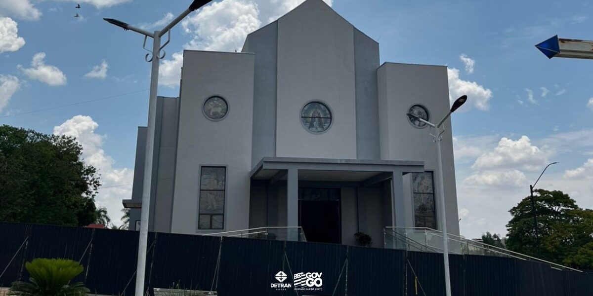 Itauçu completa 77 anos e recebe serviços do Sinaliza Goiás