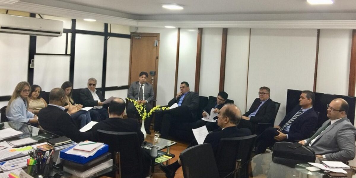 Secretária avalia propostas do fisco para incremento de receita