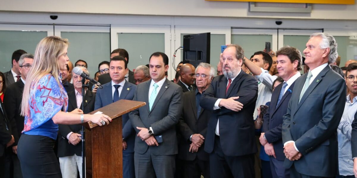 Governo reduz carga tributária com o objetivo de atrair companhias aéreas para Goiás