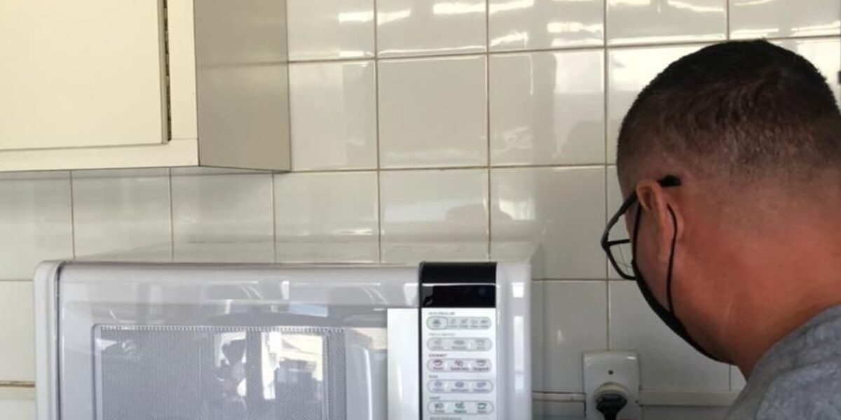 Modernização: Economia entrega novos micro-ondas