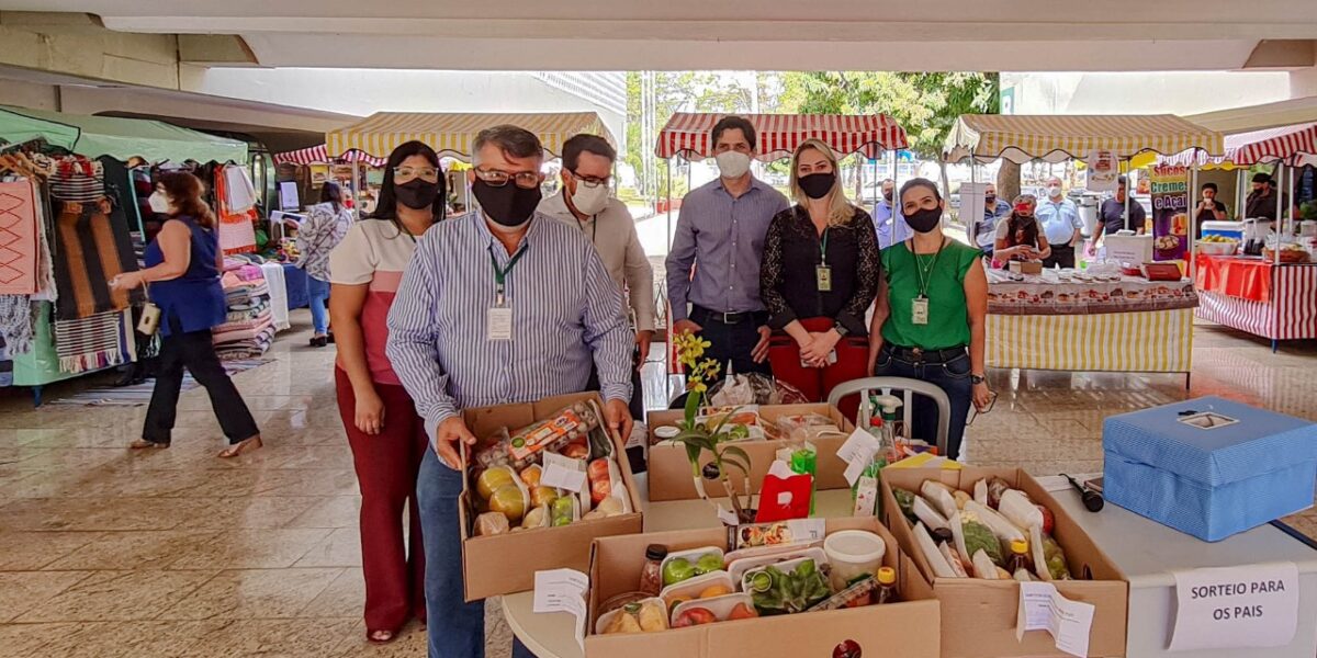 Economix homenageia servidores pelo Dia dos Pais com sorteios de brindes