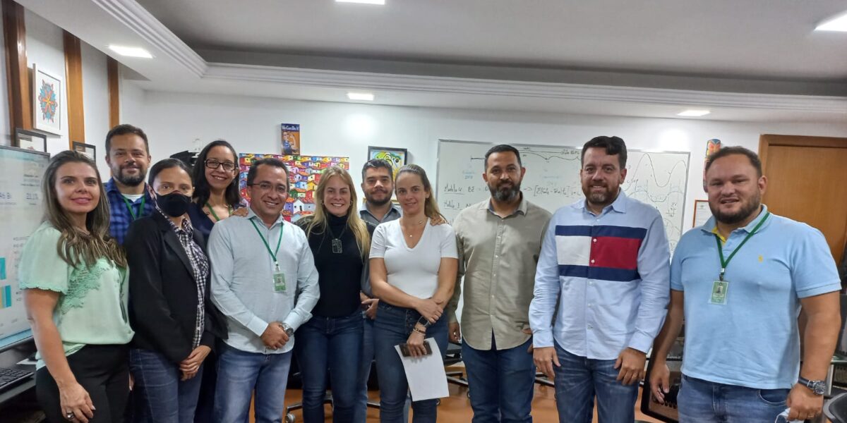 Cristiane Schmidt recebe Técnicos Governamentais