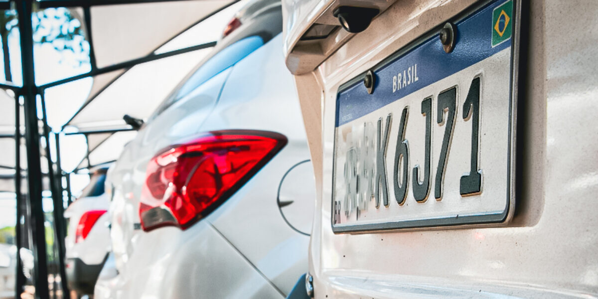 Empresas do setor de placas veiculares passam a pagar ICMS