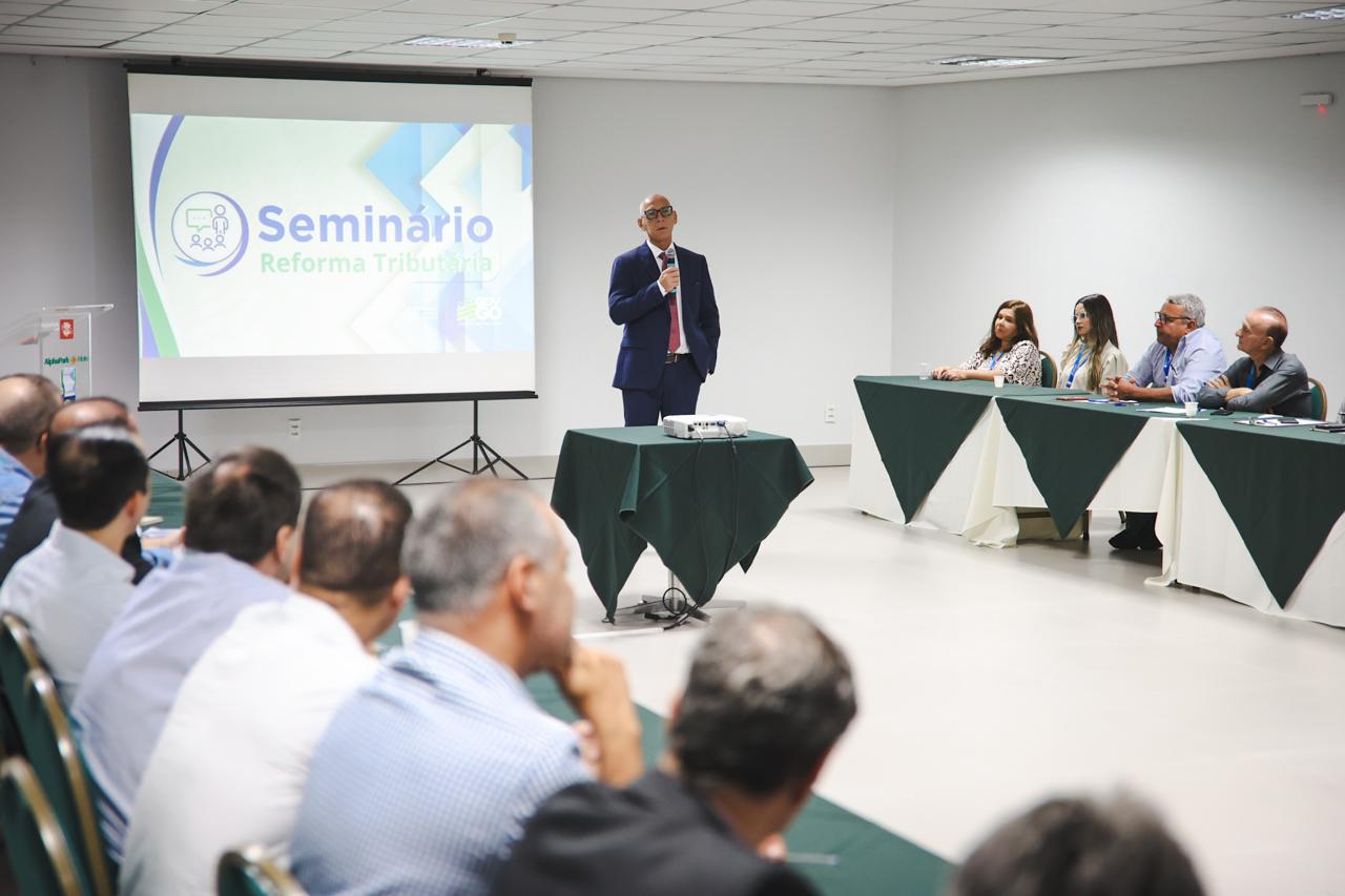 Seminário promovido pela Economia discute desafios da Reforma Tributária em Goiás