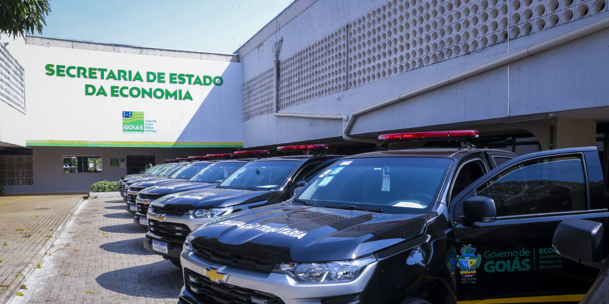 Delegacias Regionais recebem primeiras caminhonetes da nova frota da Economia