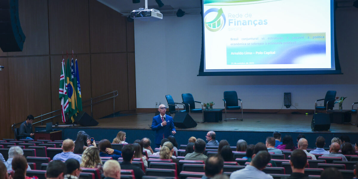 Economia debate revisão de gastos e Propag em segundo dia de seminário