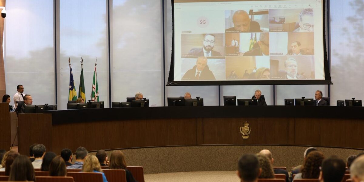 TCE-GO aprova parecer prévio das contas do Governo de Goiás de 2025