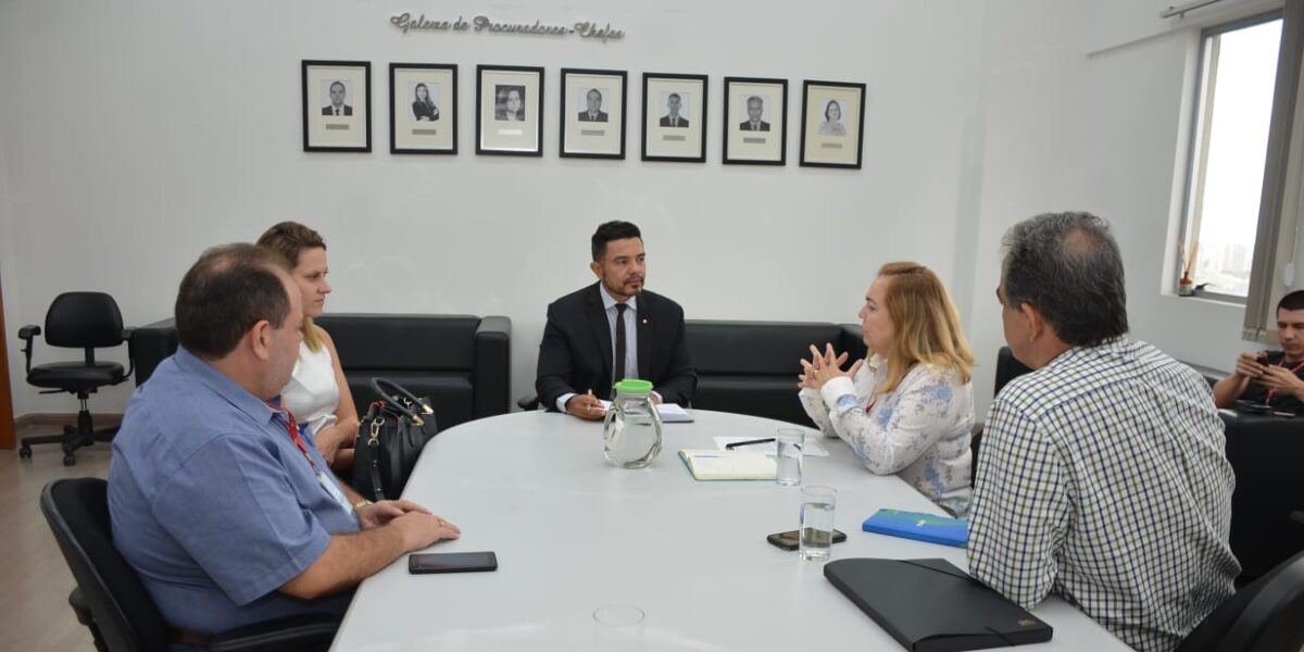 Governo de Goiás debate cooperação com o MPT em busca de recursos para obras