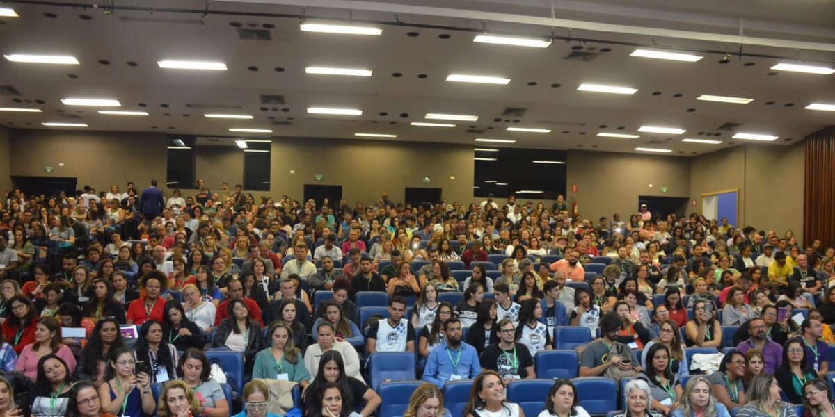 Governo de Goiás capacita professores de novos CEPIs
