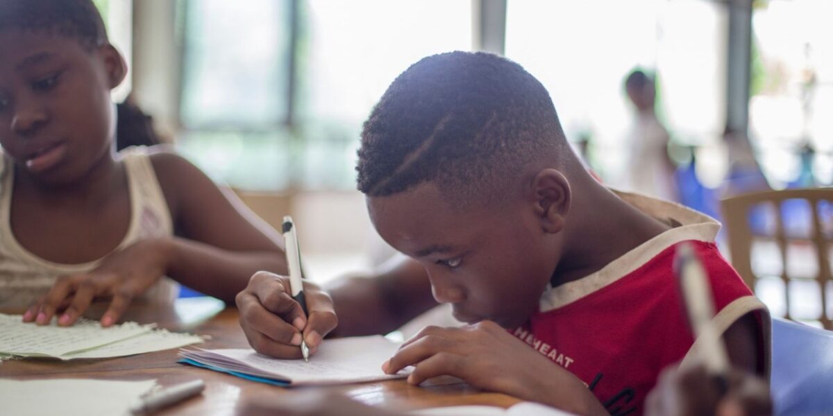 Fapeg apoia edital sobre estudos de equidade racial na educação básica
