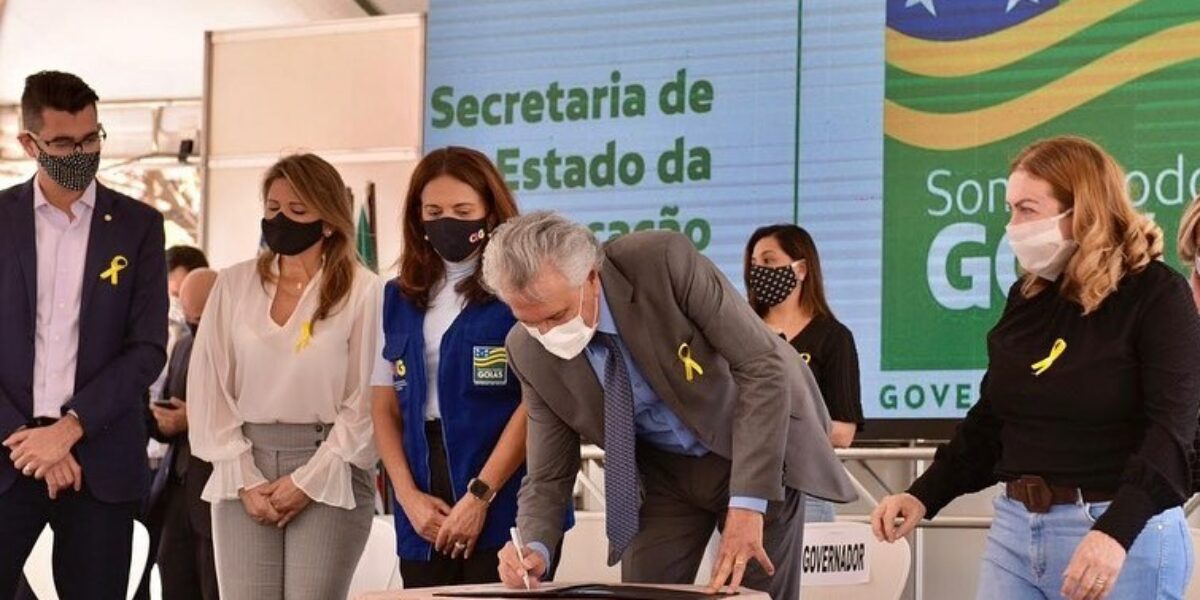 Governo de Goiás anuncia repasse de R$ 82 milhões para aquisição de kits de alimentos destinados aos estudantes da rede estadual