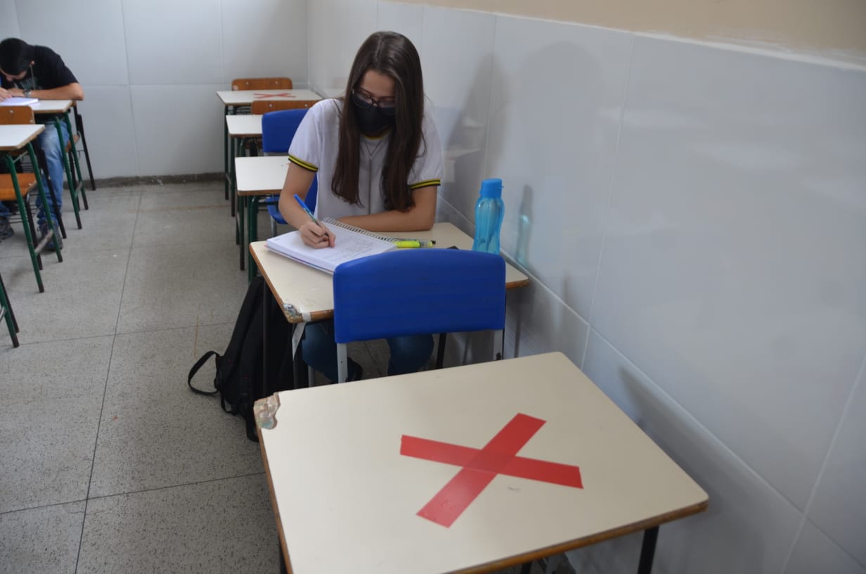 Aula presencial no Colégio Estadual Coração de Jesus