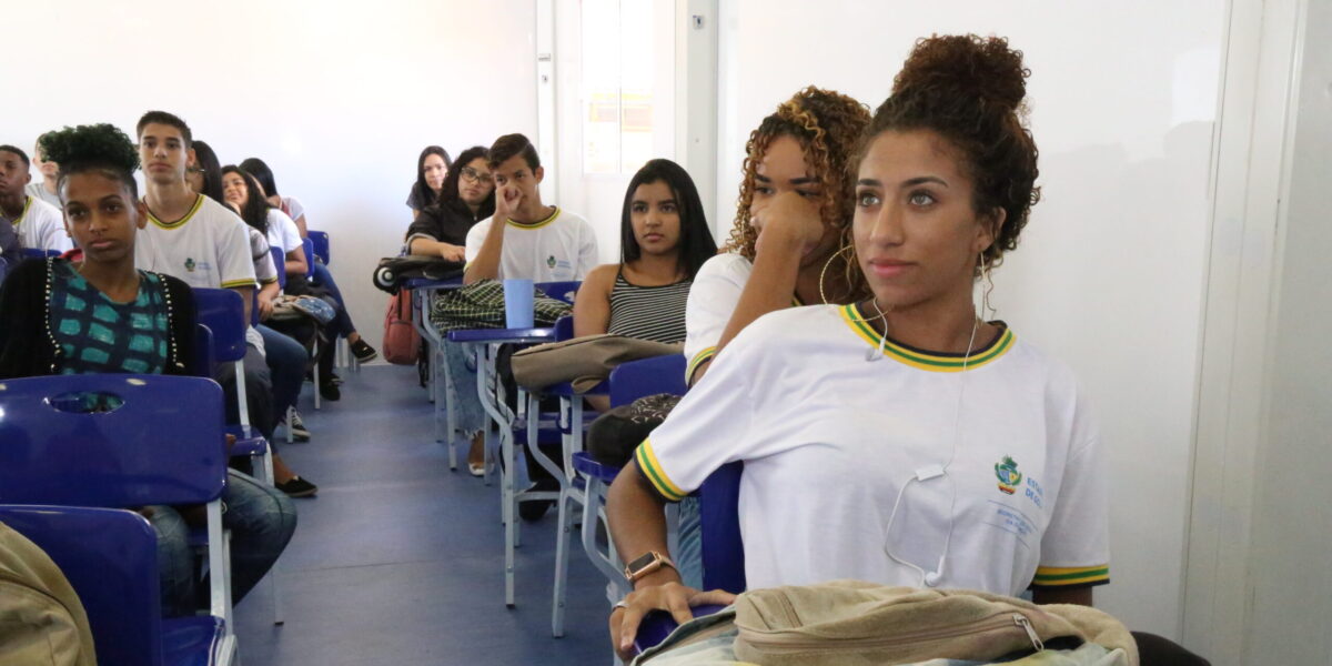 Em Dia D do novo Ensino Médio, Seduc discute implantação do modelo nas escolas de Goiás