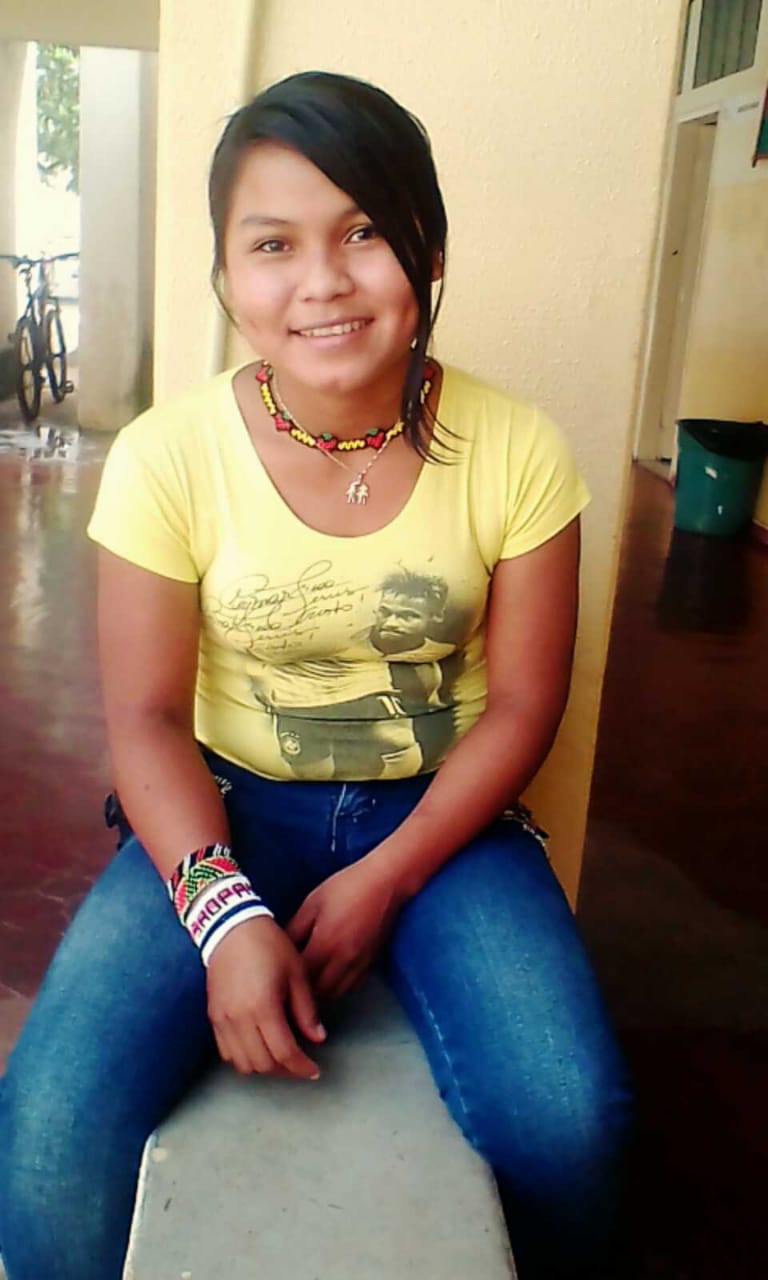 Estudante indígena de Goiás, Maria Helena