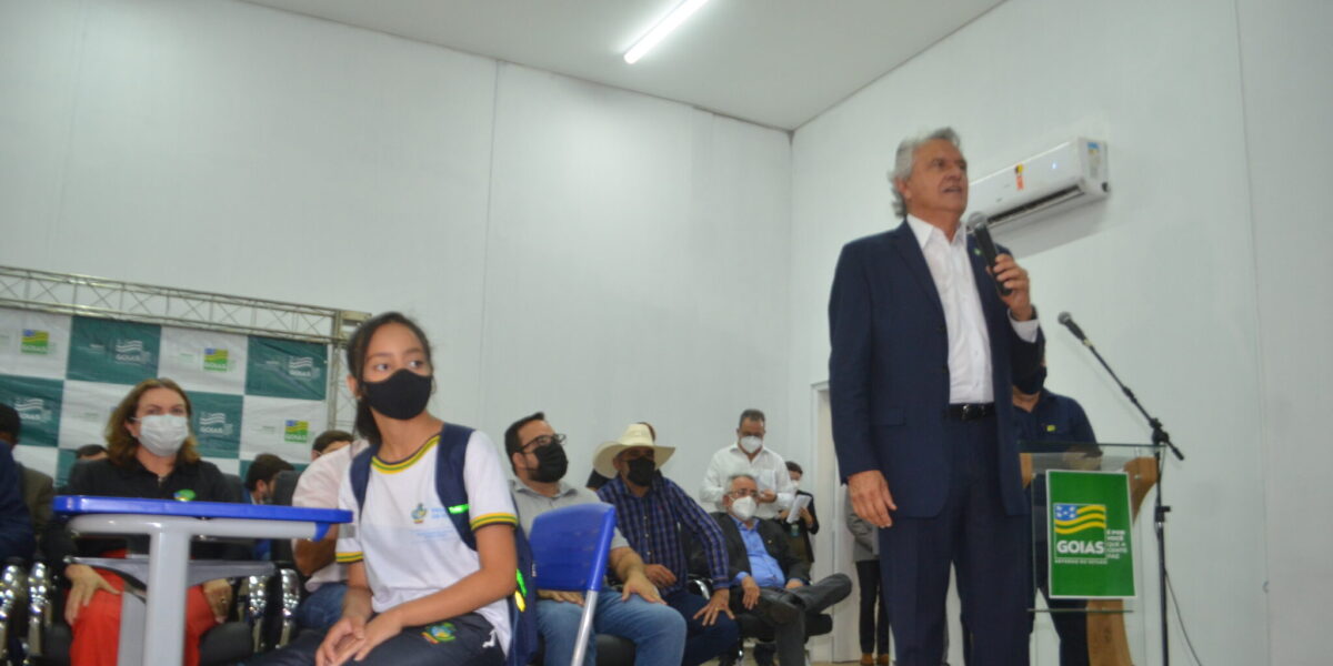 Governo de Goiás investe R$ 9,5 milhões na compra de computadores para 118 escolas municipais