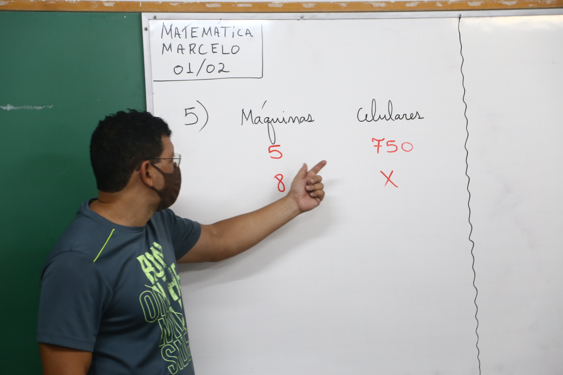 Governador de Goiás anuncia pagamento do reajuste do piso salarial dos professores 2022