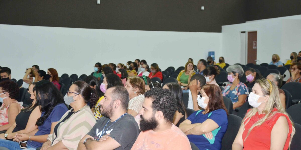 Governo de Goiás realiza encontro formativo para gestores das escolas de Tempo Integral