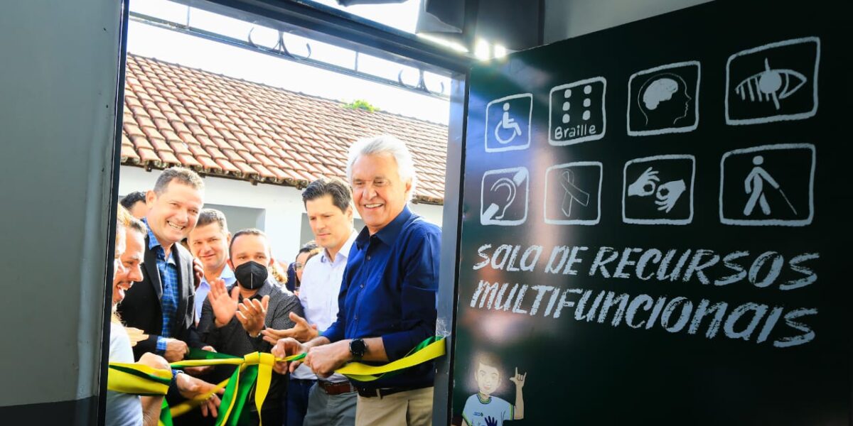 Em Aparecida de Goiânia, Governo de Goiás anuncia substituição de escolas de placa por prédios de alvenaria