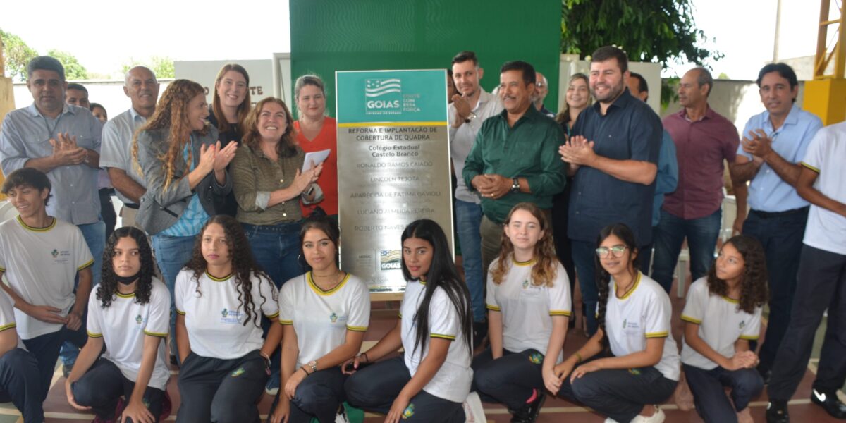 Governo de Goiás entrega quadra poliesportiva coberta em Anápolis