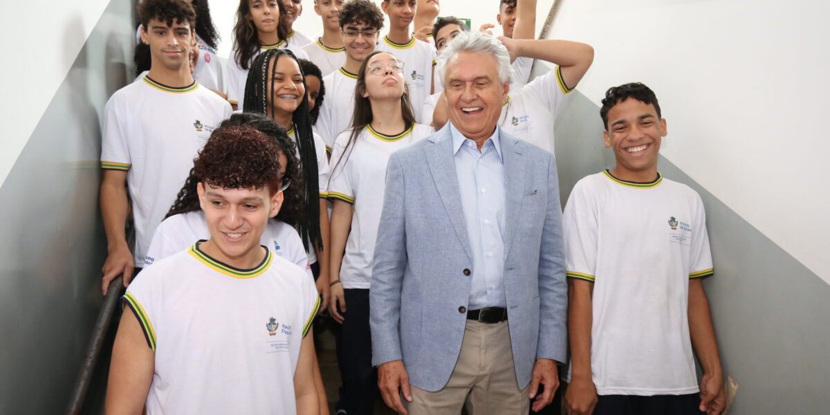 Governador Caiado e secretária Fátima Gavioli visitam escolas no encerramento da campanha ‘Todos Pela Paz’