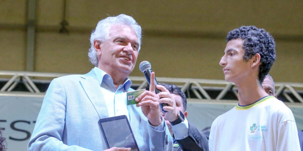 Governador Ronaldo Caiado lança programa Conectividade Móvel, em Caldas Novas