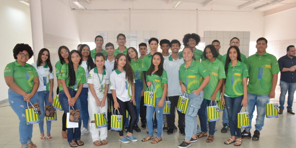 Secretaria da Educação realiza cerimônia de despedida para jovens atendidos pelo Aprendiz de Futuro