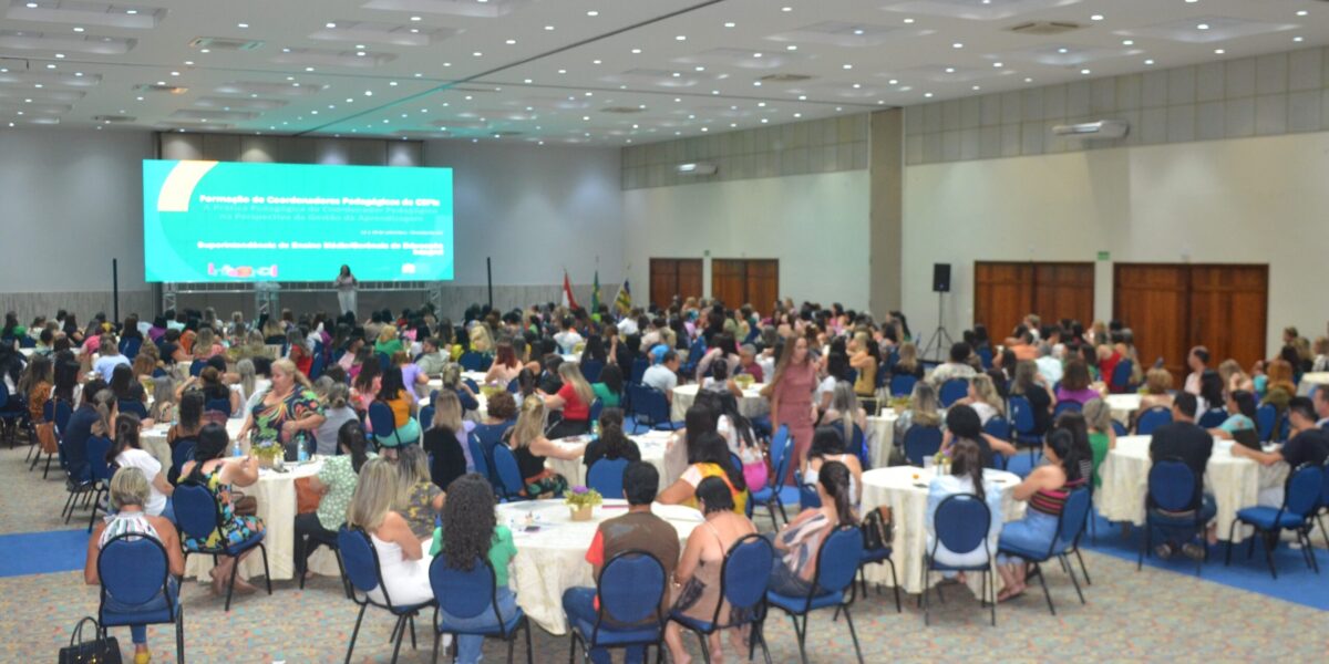 Em formação: Coordenadores dos Cepis são chamados a aumentarem número de matrículas nas escolas de Goiás