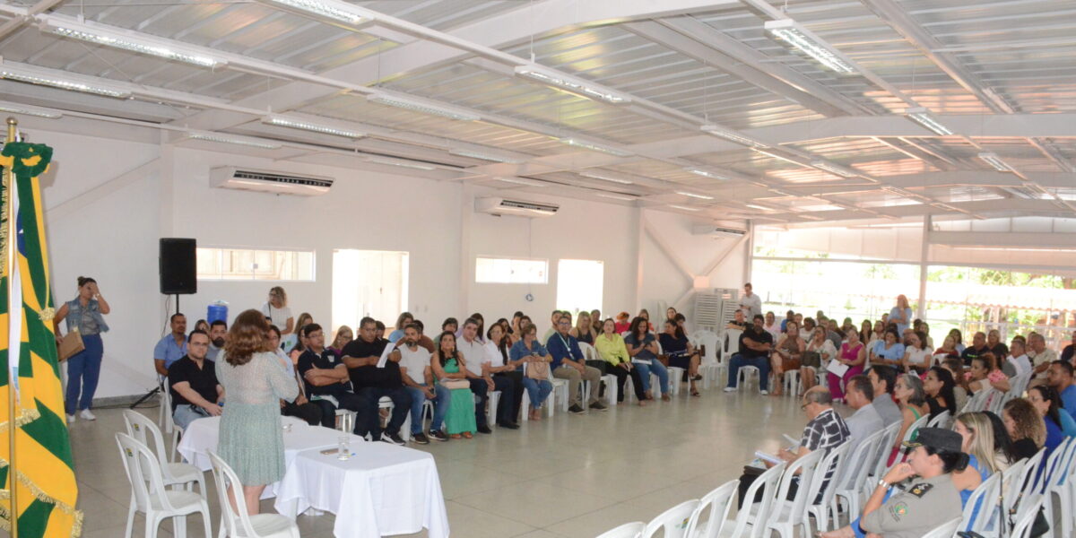 Durante encontro em Goiânia, gestores escolares assinam Pacto de Metas para o Ideb 2023