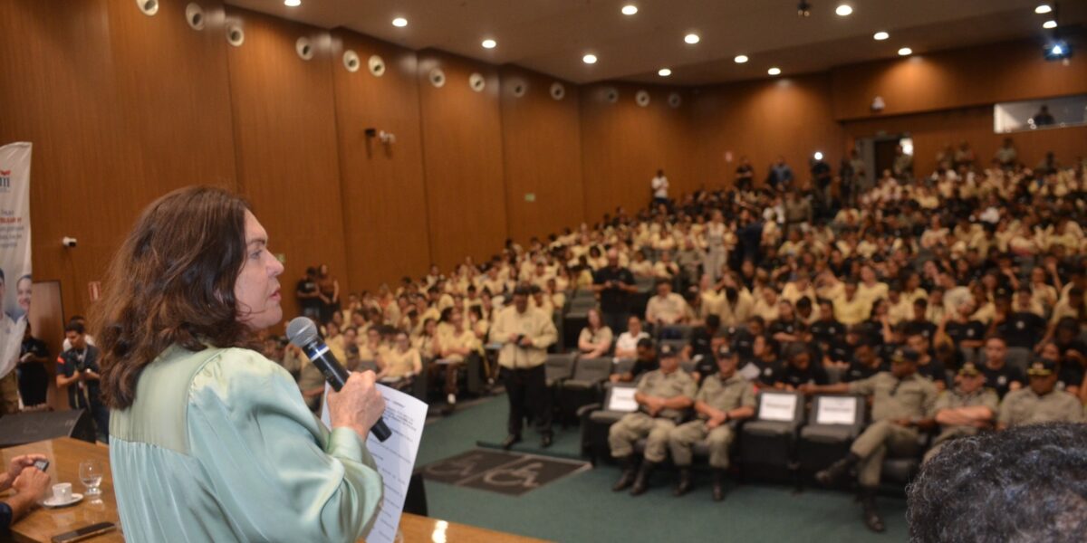 Colégios Estaduais da Polícia Militar participam do 1º De Olho no Enem CEPMGs