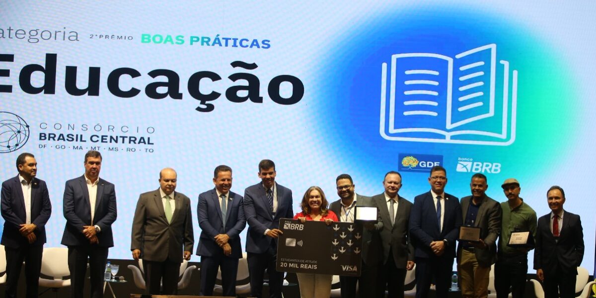 Educação de Goiás é premiada durante Fórum de Governadores, em Brasília