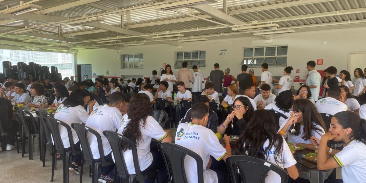 Alunos da rede estadual de Goiás começam o Ensino Médio fazendo curso técnico