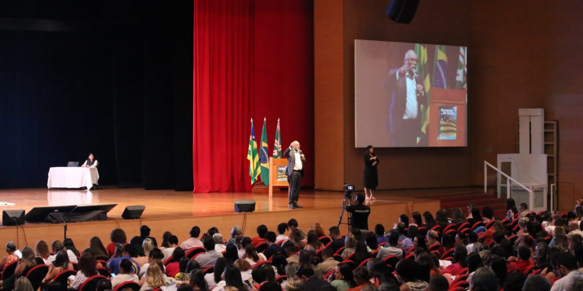 Gestores escolares participam de seminário promovido pela Secretaria de Educação e Instituto Unibanco