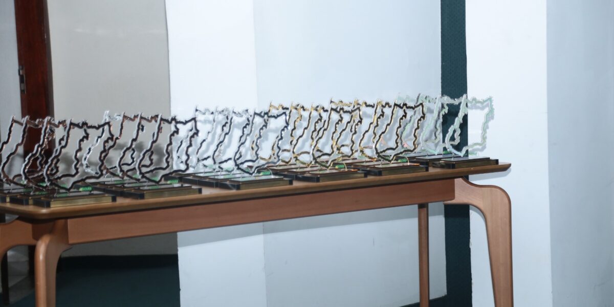 Seduc/Goiás recebe duas premiações pelas boas práticas de governança, inovação e eficiência