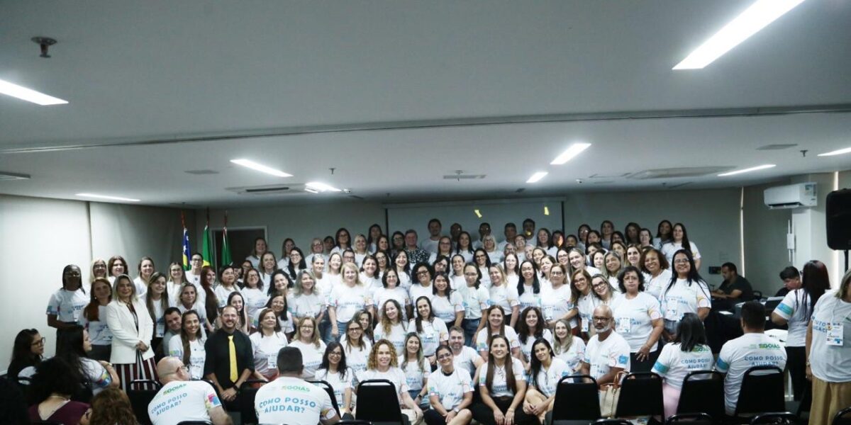 Tutores educacionais da rede estadual de Goiás participam de imersão formativa da Tutoria 2025