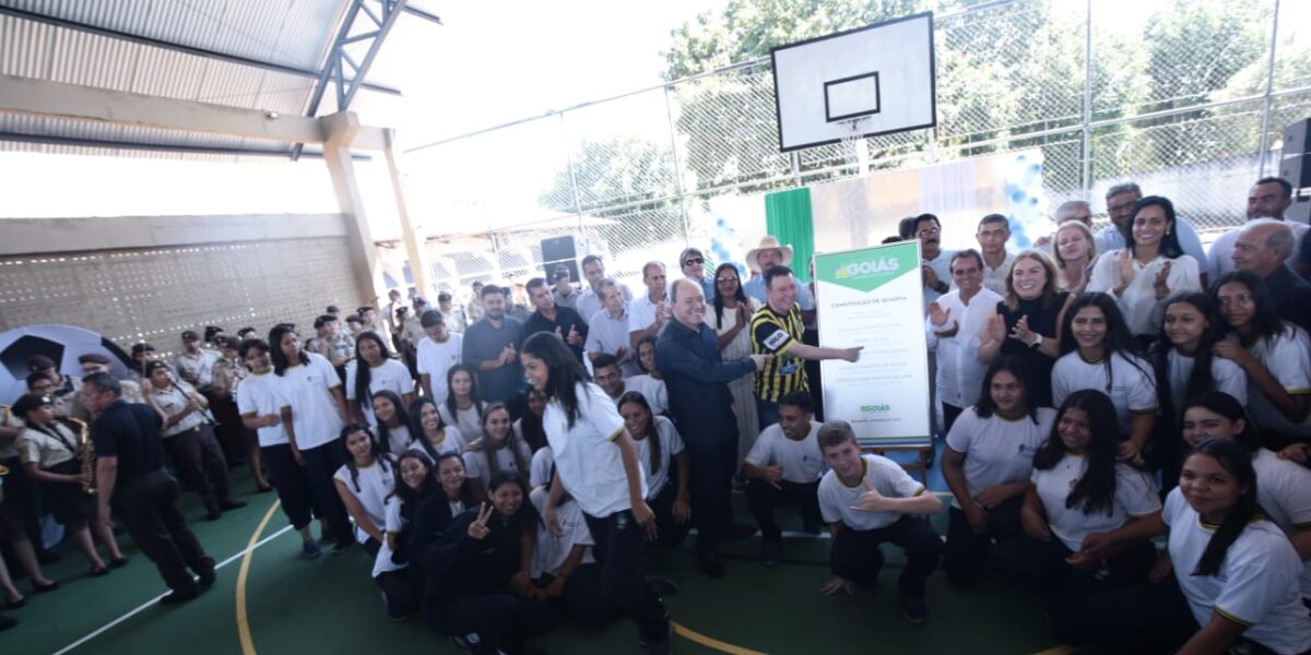 Governo de Goiás inaugura quadra esportiva do Colégio Estadual Macob Rodrigues Galvão, em Bonópolis