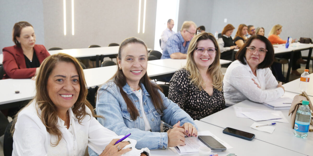 Secretaria da Educação promove encontro com coordenadores regionais
