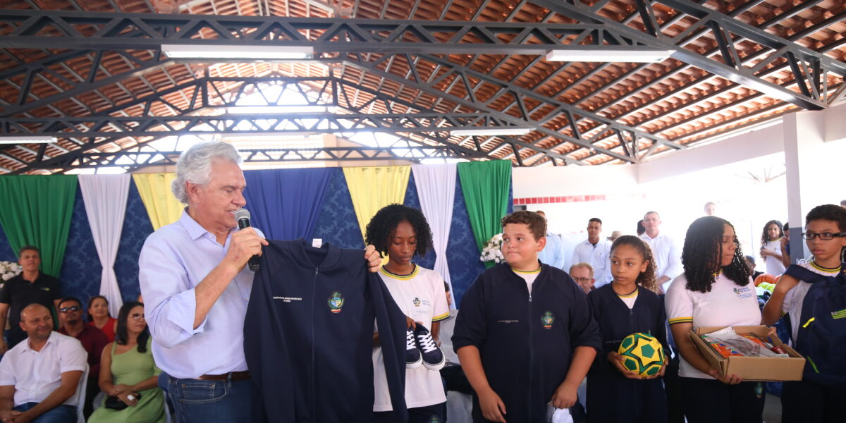 Governo de Goiás entrega nova estrutura do Colégio Estadual Maria Régis Valente
