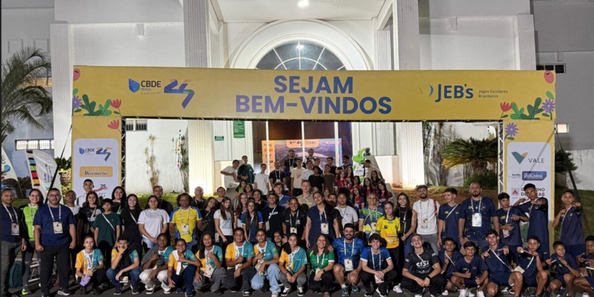 Delegação de Goiás desembarca em Uberlândia para participar dos Jogos Escolares Brasileiros (JEBs) 2025