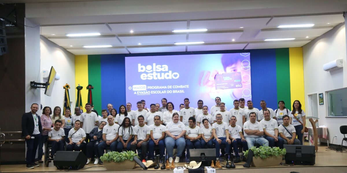 Governo de Goiás amplia Bolsa Estudo e comtempla estudantes das Apaes e Escolas Família-Agrícola