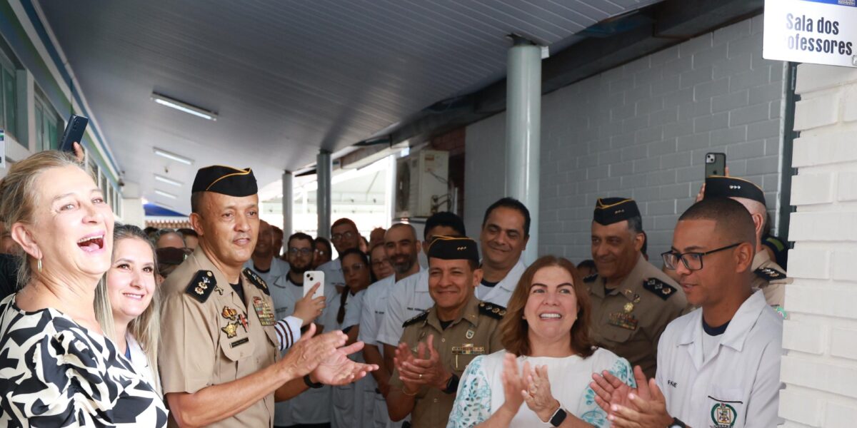 CEPMG José de Alencar celebra inauguração da nova sala dos professores, em Novo Gama