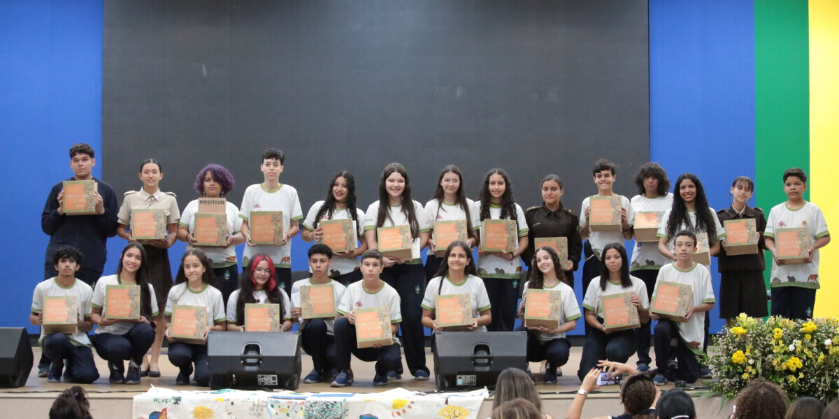 Estudantes vencedores do Concurso de Desenhos ‘Goiás em Traços e Cores’ 2025 recebem premiação