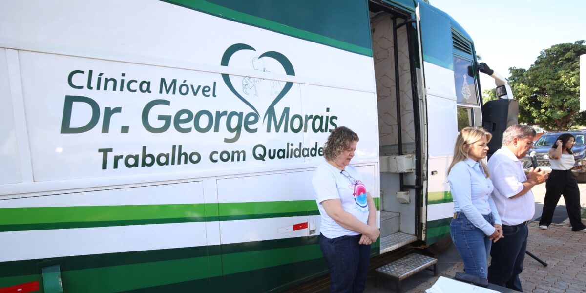 Ônibus da Saúde atende servidores da Seduc/GO em ação da campanha Novembro Azul