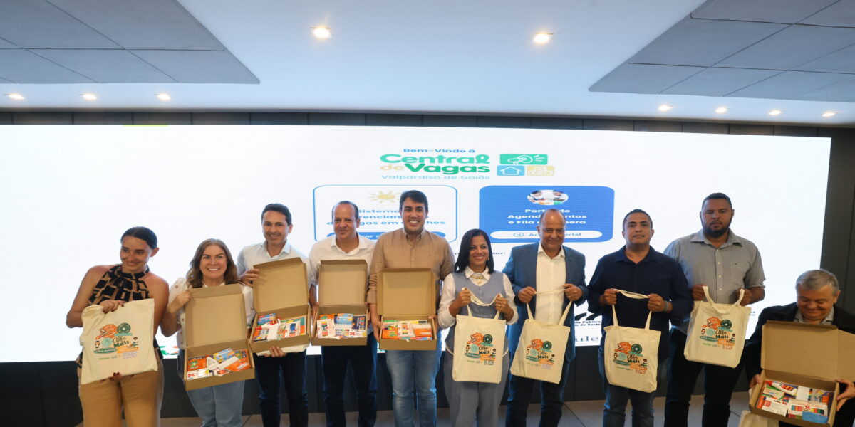 Governo de Goiás amplia apoio à Alfabetização com entrega de kits escolares