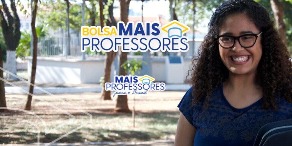 Aberto período de inscrição para o programa Bolsa Mais Professores em parceria com o MEC