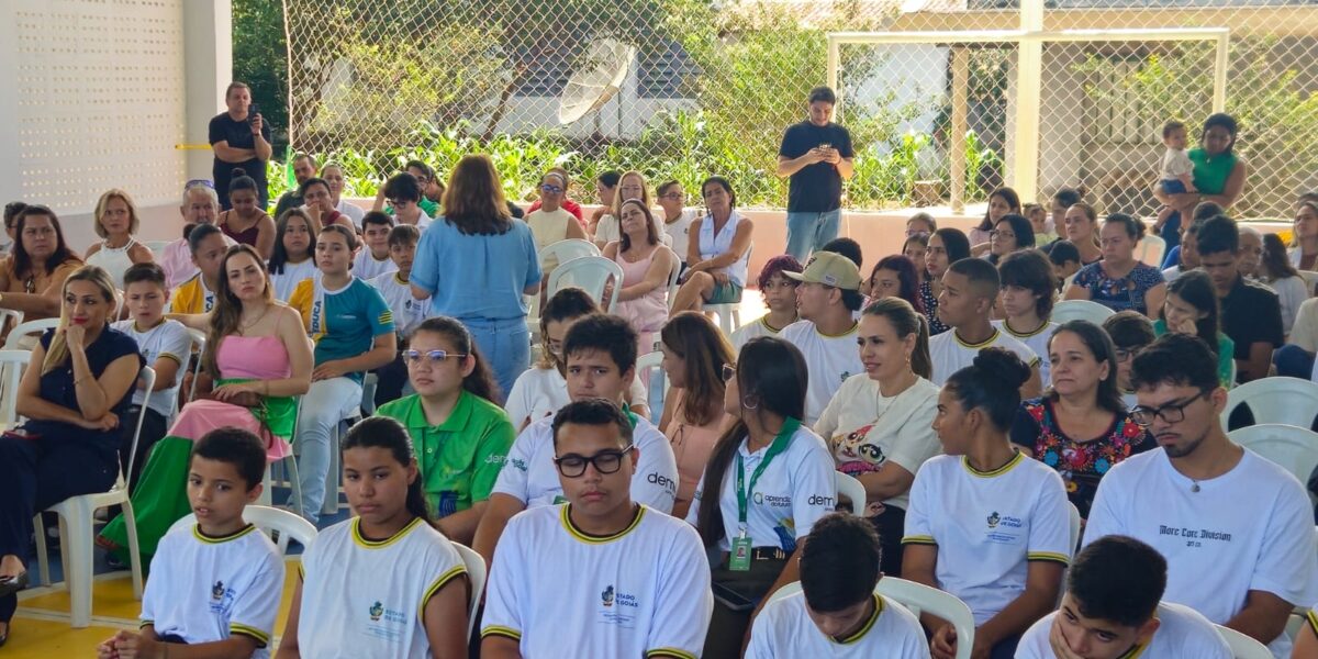 Inaugurada quadra da Colégio estadual de Mairipotaba