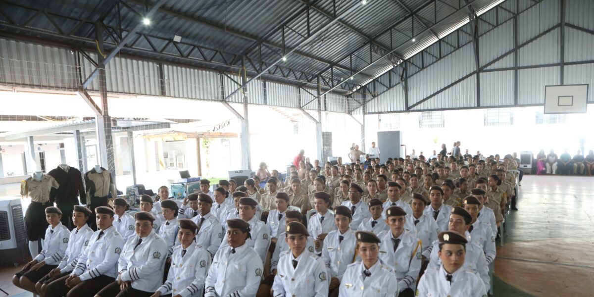 Governo de Goiá entrega reforma e ampliação do CEPMG Paulo Francisco da Silva, no valor de R$ 3,6 milhões, em Niquelândia