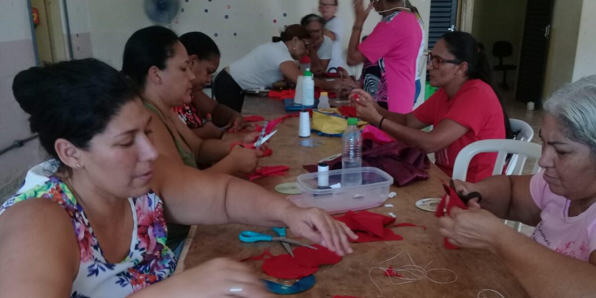 Emater leva a Luziânia reinserção social por meio do fuxico