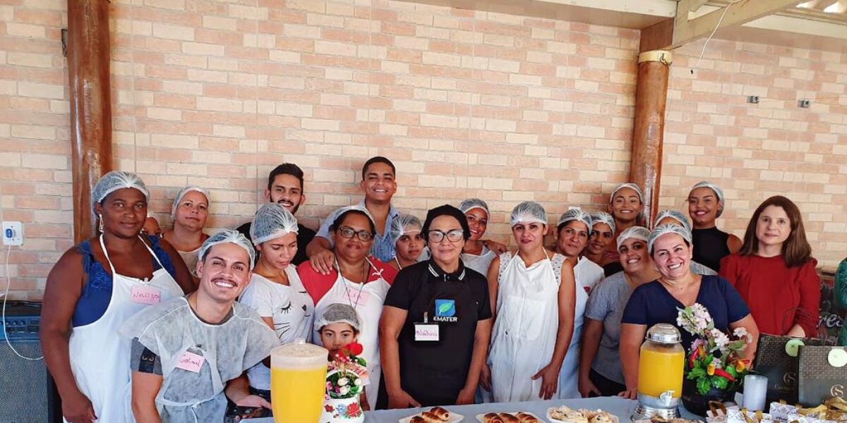 Emater capacita produtores rurais com Oficina de Processamento de Alimentos em Senador Canedo