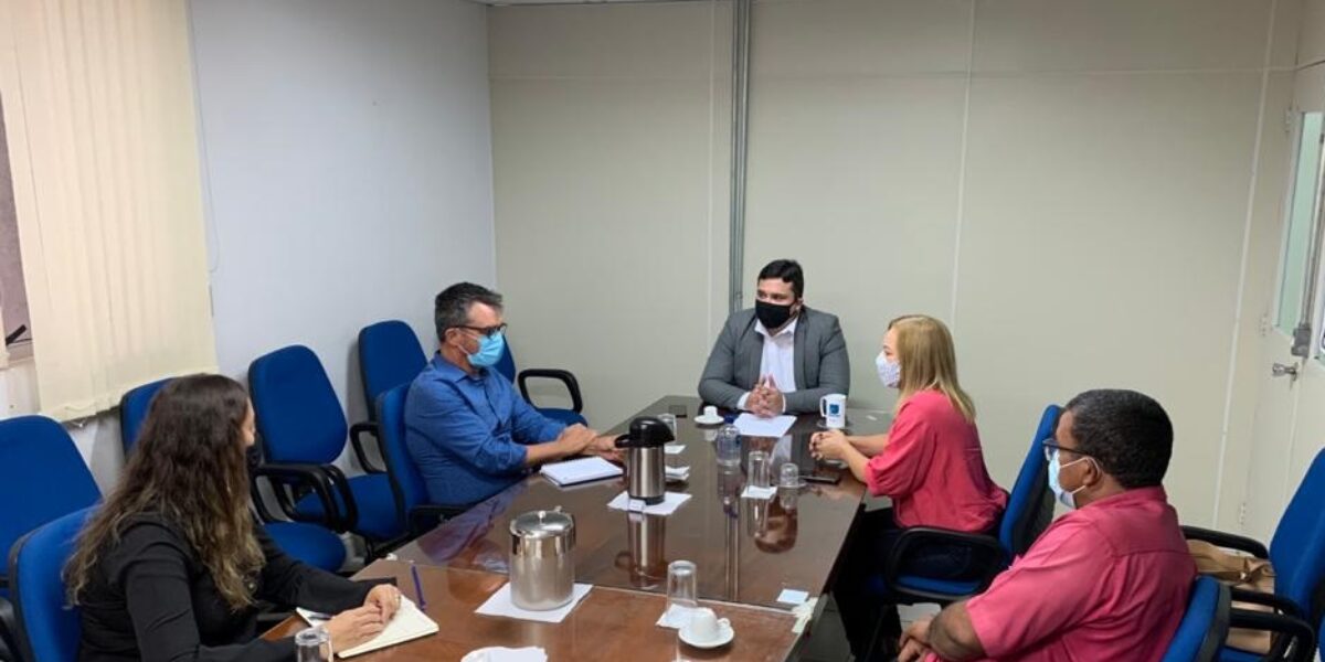 Diretoria da Emater se reúne com prefeita de Lagoa Santa para alinhar ações em benefício de agricultores familiares do município